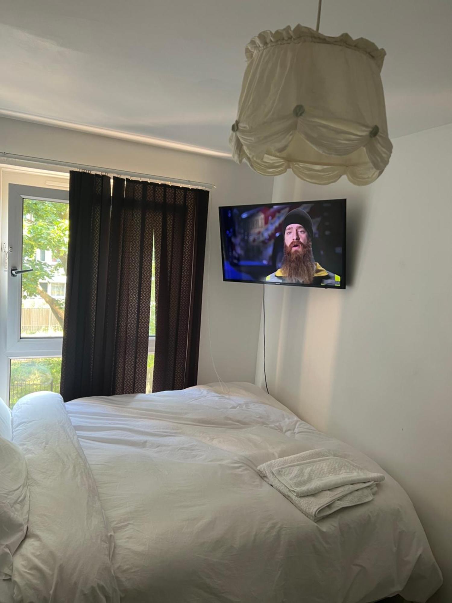 Cosy Near Angel & Kings Cross Station Private Management Two Shared Bathroom * London
